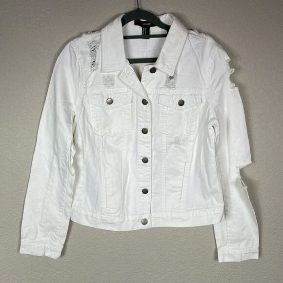 NWT Forever 21 White Denim Jean Trucker Jacket Destroyed Distressed Sz M - Picture 2 of 12